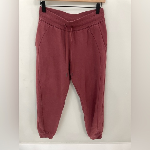 Lululemon Scuba High-Rise Jogger Sweatpants Size 6 Mulled Wine Red Burgundy. 18 - Picture 2 of 9